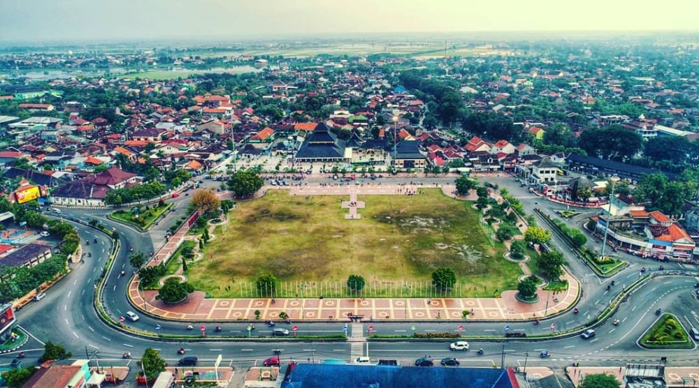 Demak